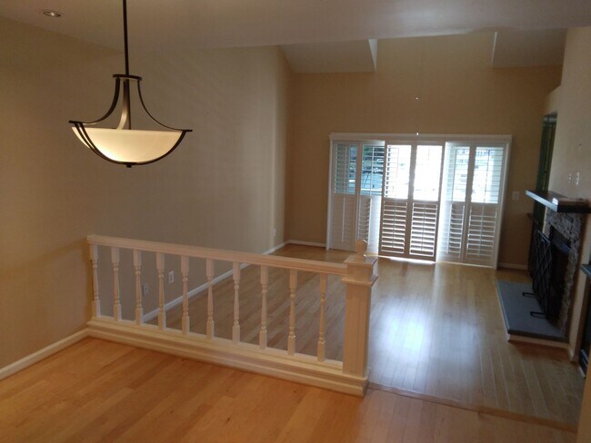 Building Photo - Harbor Front, 2 Bedroom, 2 Bath, Corner Unit at Mariners Pointe in Little River! Available Now!