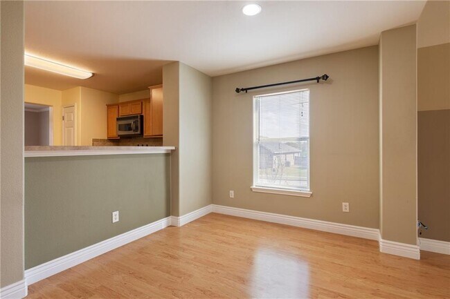Building Photo - 3800 Vonnegut Ct