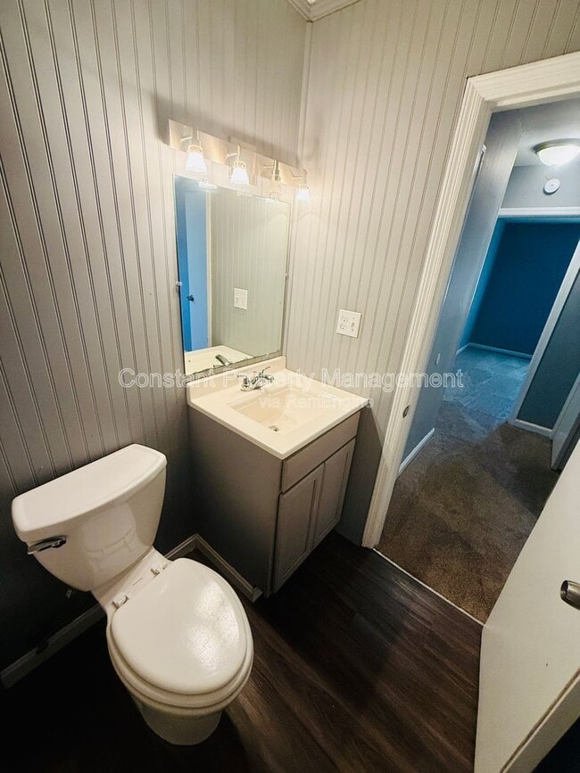 Building Photo - 225 Woodland Trail