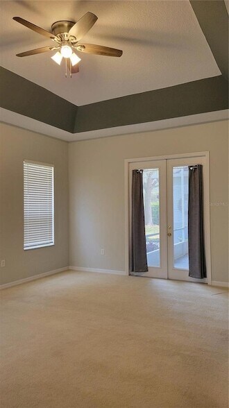 Building Photo - 421 Holly Fern Trl