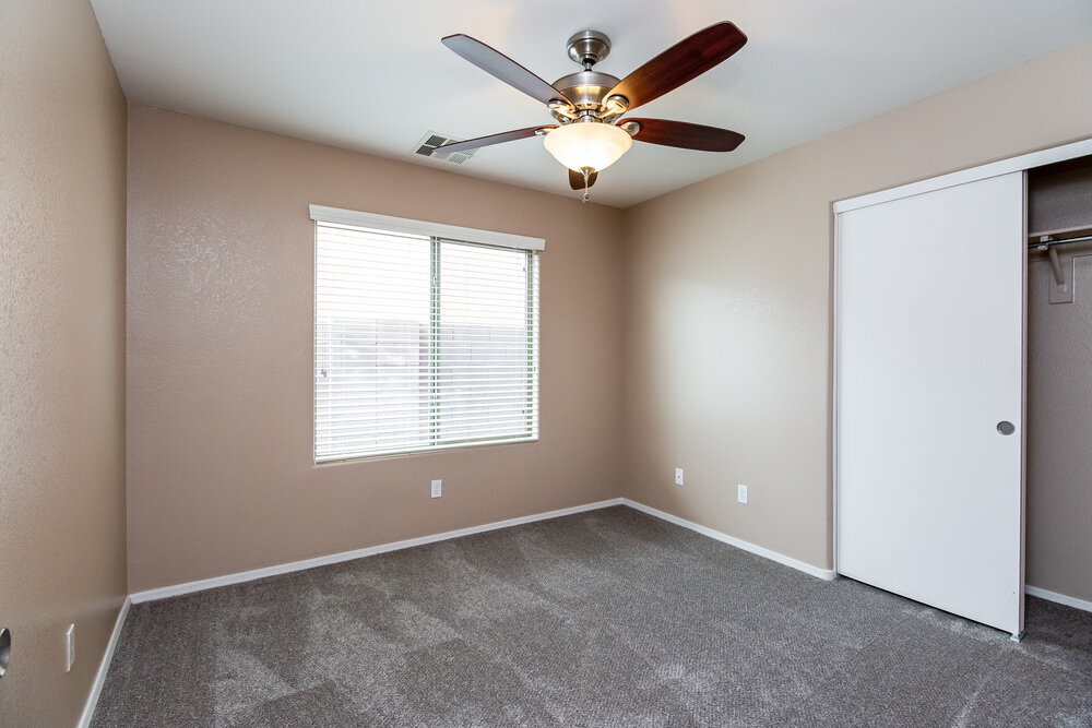 Building Photo - 3630 W Mesquite Ave