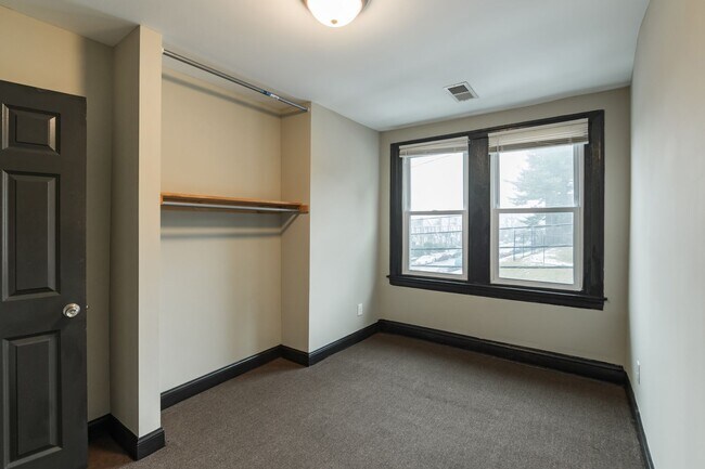 Building Photo - 5700 N 20th St