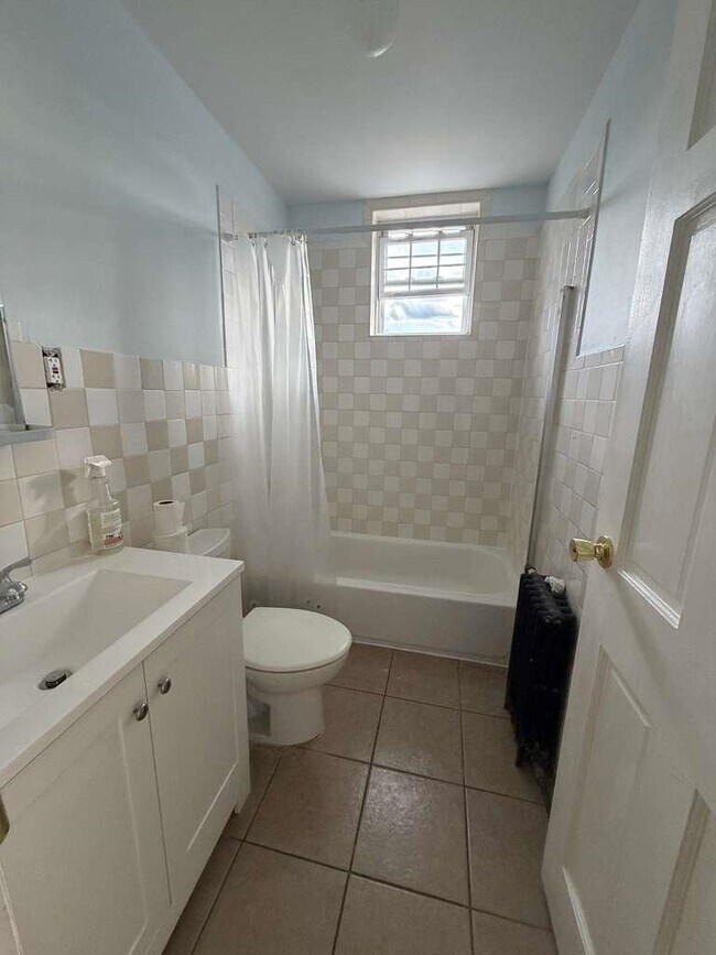 Building Photo - 328 62nd St