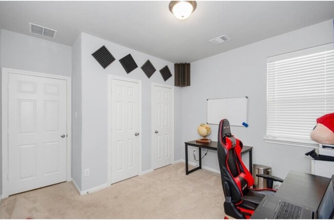 Building Photo - 10406 Mount Winchell Dr