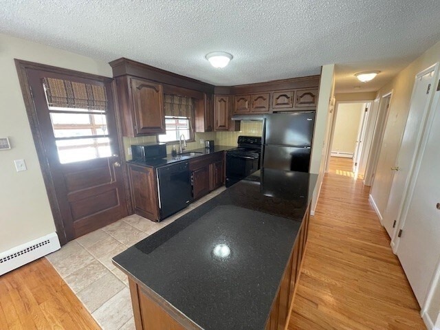 Building Photo - 105 Brewster St