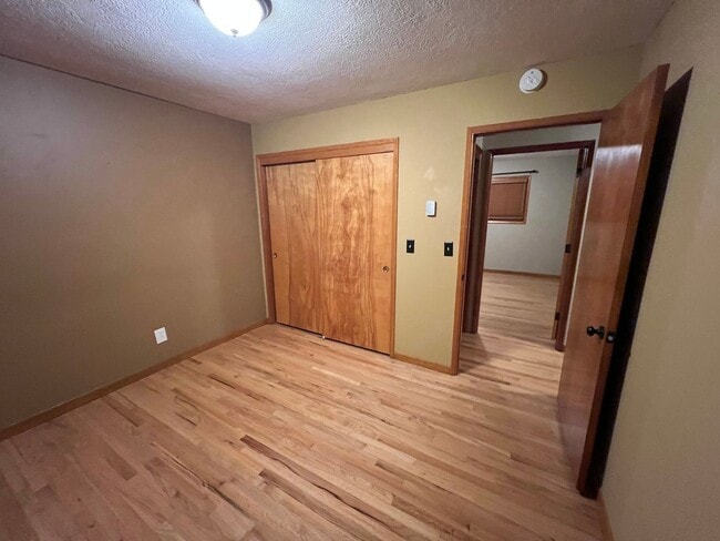 Building Photo - 5408 NE 49th St