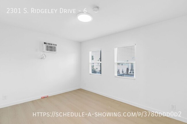 Building Photo - Beautiful newly remodeled modern Top-Floor...