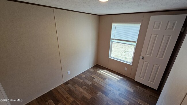 Building Photo - 902 NC-241