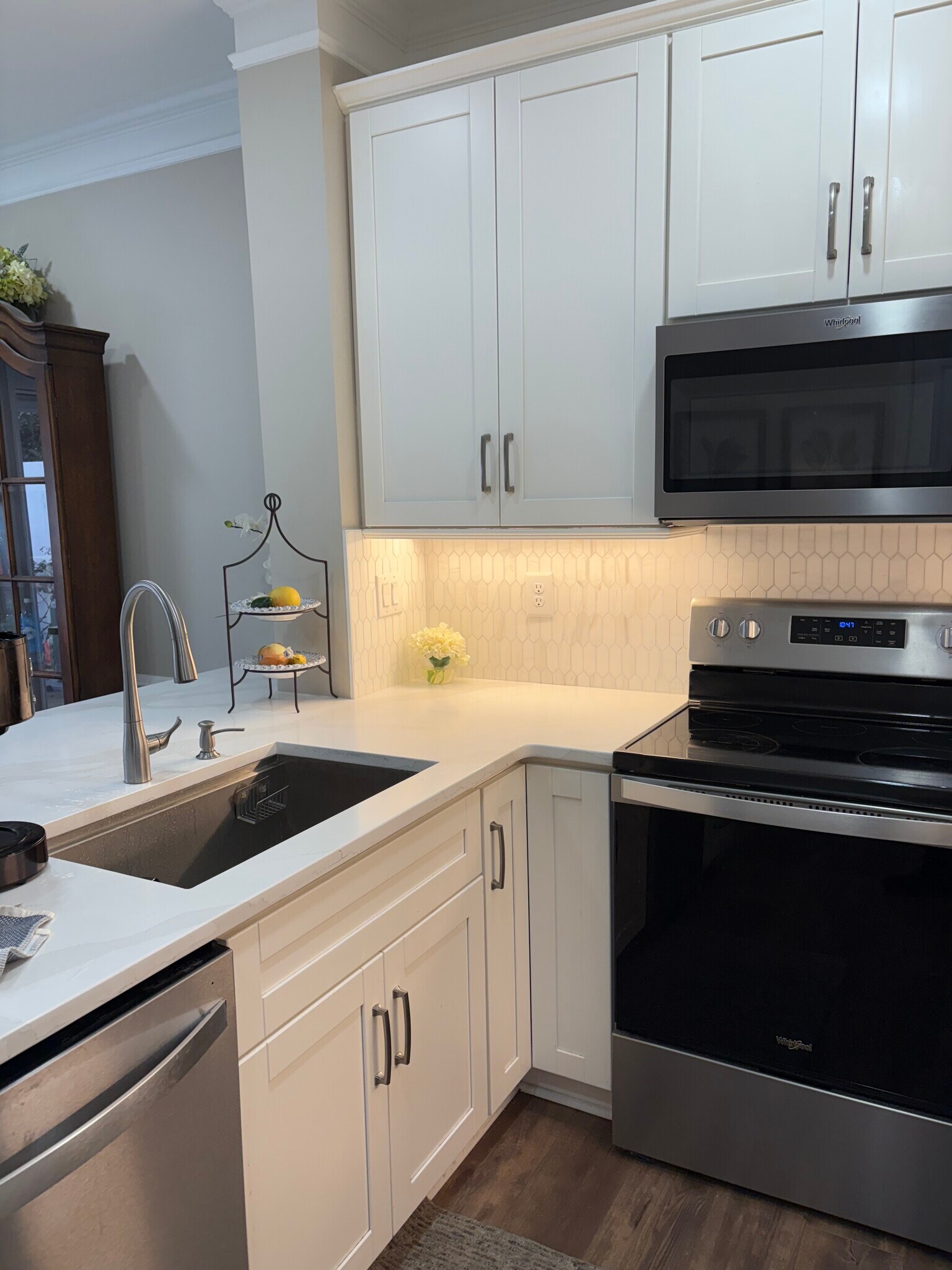 Appliances are 3 years old - 163 Singleton Rd