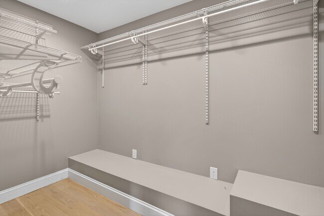 Building Photo - 17 Allston St