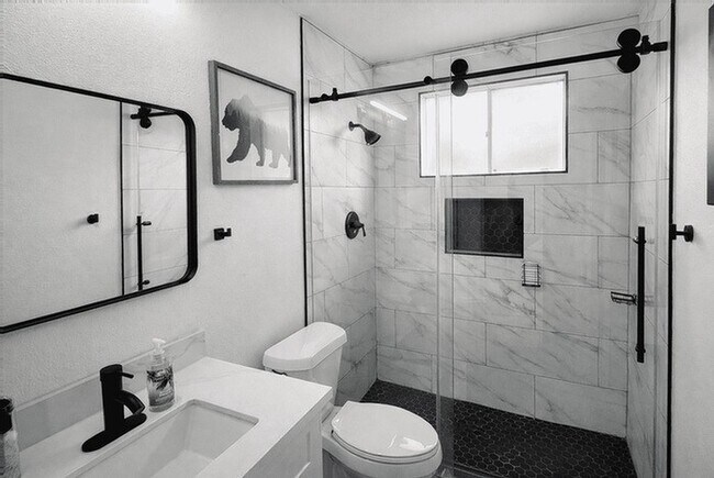 Building Photo - 10907 Sageriver Dr