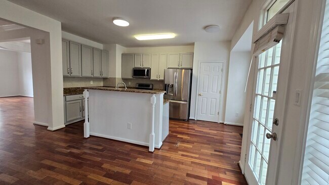 Building Photo - 21138 Angela Square