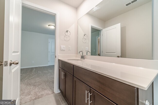 Building Photo - 1412 Villageside Ct