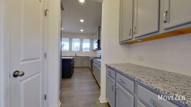 Building Photo - 116 Summerfield Ct