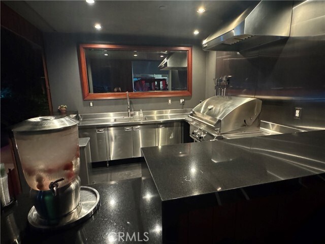 Building Photo - 6250 Hollywood Blvd