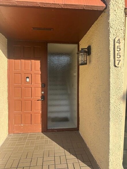 Building Photo - 4557 Luxemburg Ct