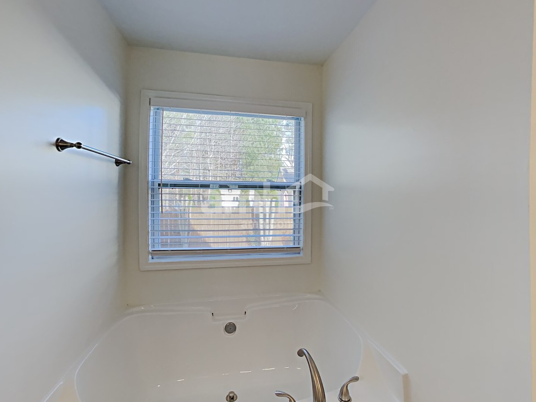 Building Photo - 2675 Sedgeview Way NE