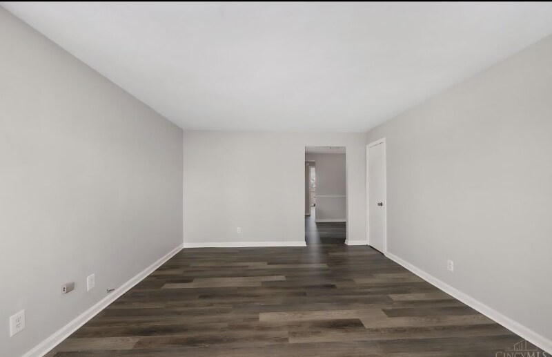 Building Photo - 3910 E Gatewood Ln