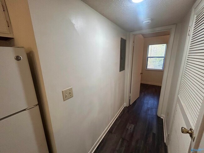 Building Photo - 31 1st Terrace