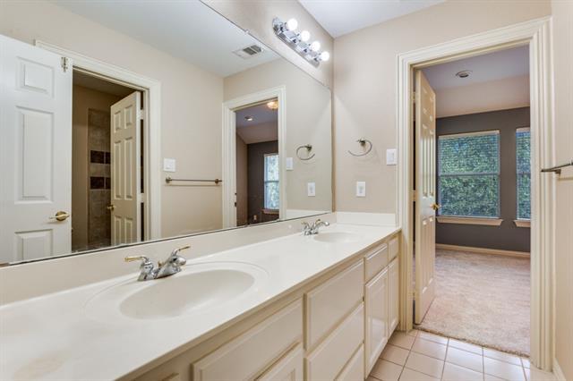 Building Photo - 7408 Bradford Pear Dr