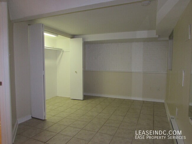 Building Photo - 2215 39th St NW