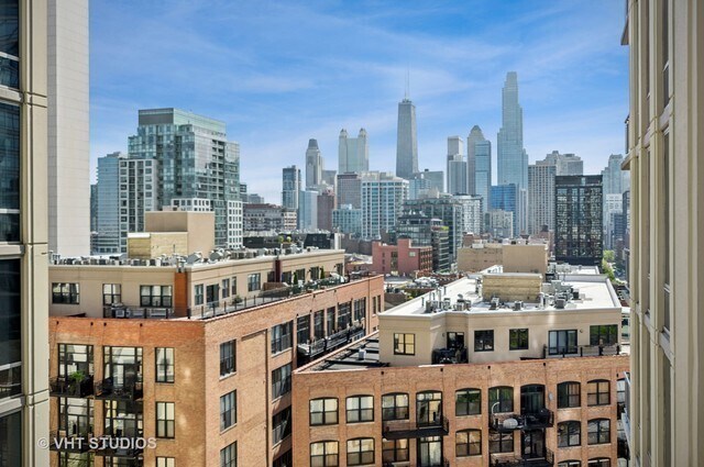 Building Photo - 700 N Larrabee St