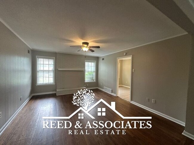 Building Photo - Charming Raleigh Home