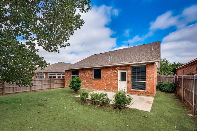 Building Photo - 4032 Martinsburg Dr