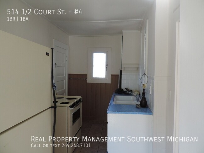 Building Photo - 514 1/2 Court St.-#4