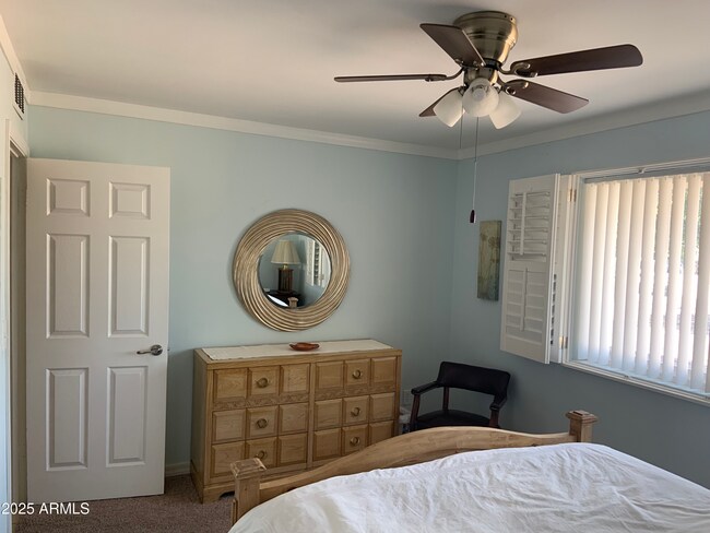 Building Photo - 10926 W Greer Ave