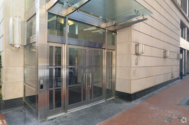Building Photo - 1706 Rittenhouse Sq