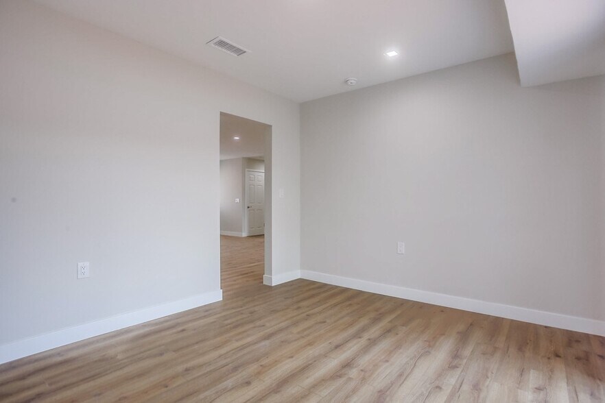 Building Photo - 16720 Callado Ct