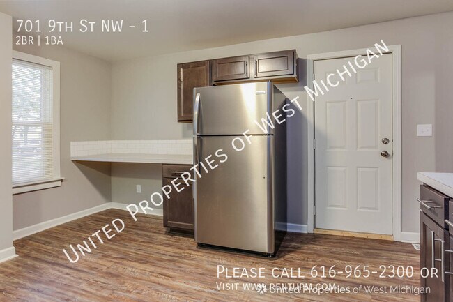 Building Photo - 701 9th St NW