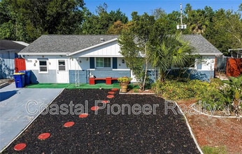Building Photo - 7713 Heather St