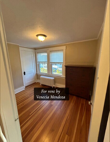 Building Photo - 22 Fairmount St