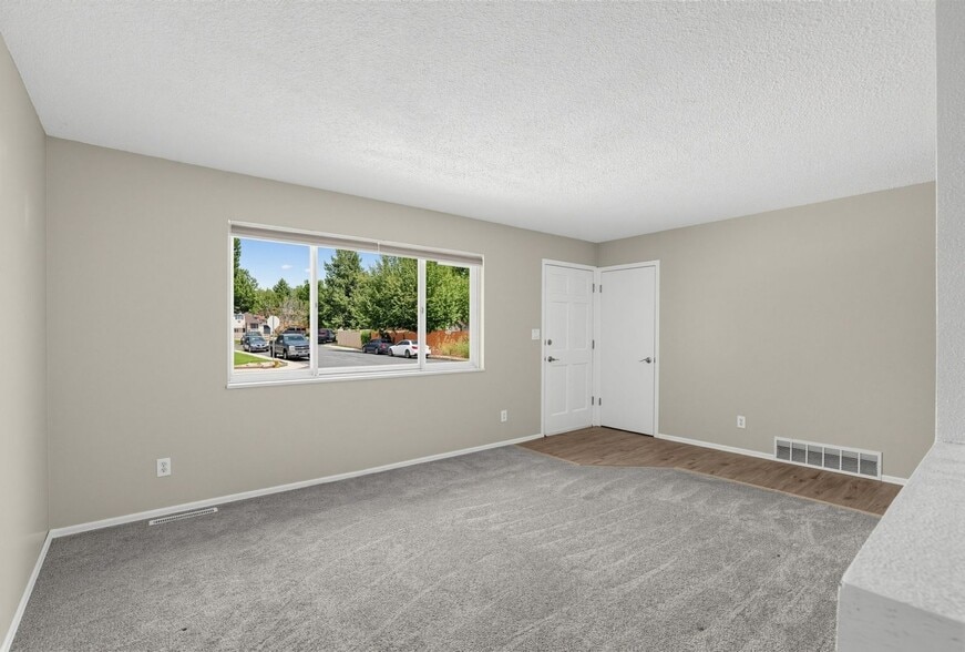 Building Photo - 4546 Del Verde Dr
