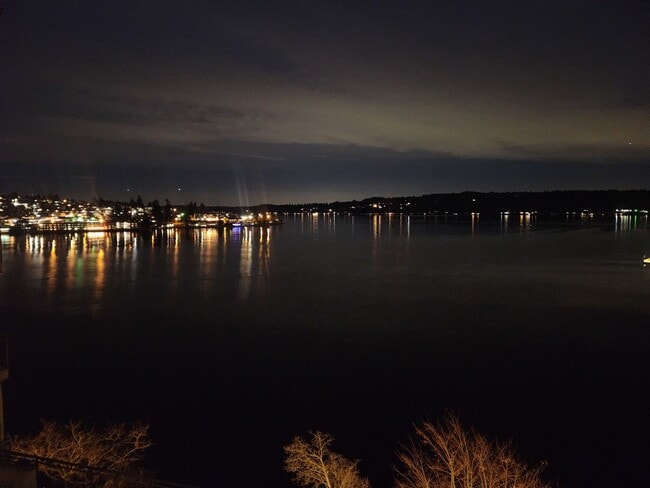 Building Photo - Washington Ave #306