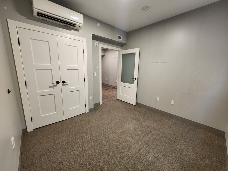Building Photo - 55 Hemenway St