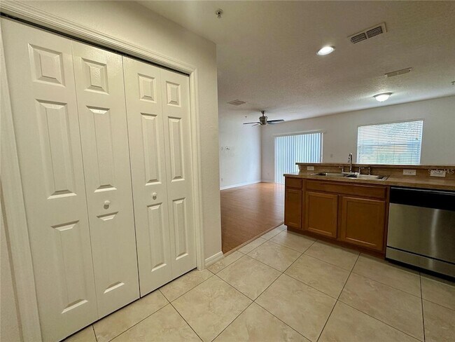Building Photo - 13511 Tea Rose Way