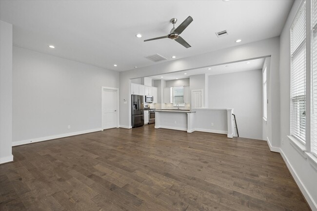 Building Photo - 2310 Langston St