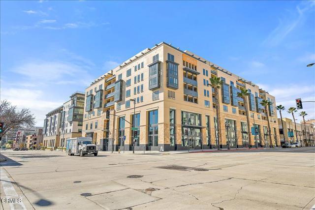 Primary Photo - 39 N Los Robles Ave