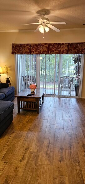Building Photo - 142 Scotch Broom Dr