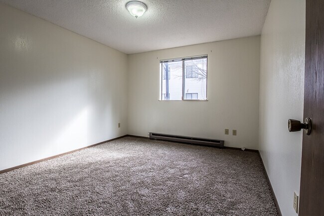 Building Photo - 4536 S Donald Ct