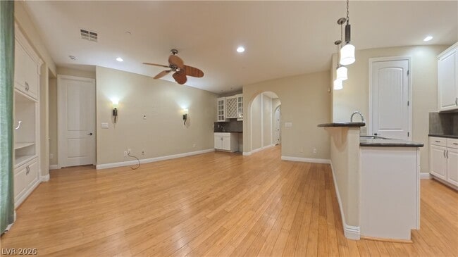 Building Photo - 1274 Calcione Dr