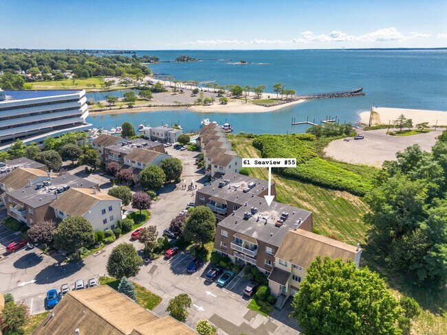 Primary Photo - 61 Seaview Ave