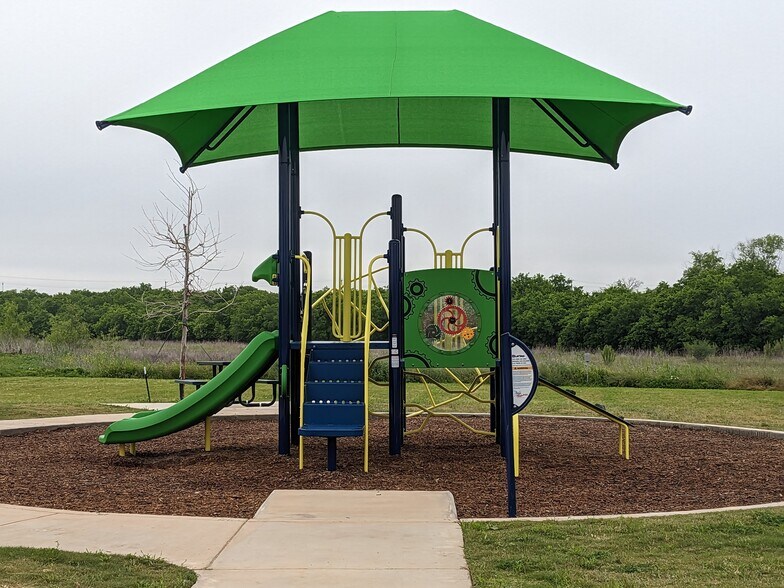 Children Area - 6826 Turnpike