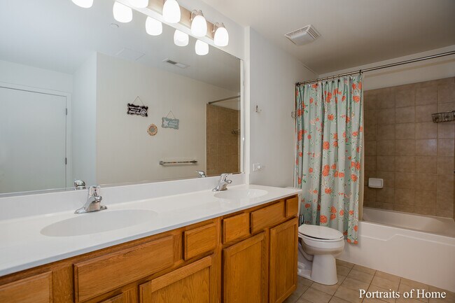 Building Photo - 647 Metropolitan Way