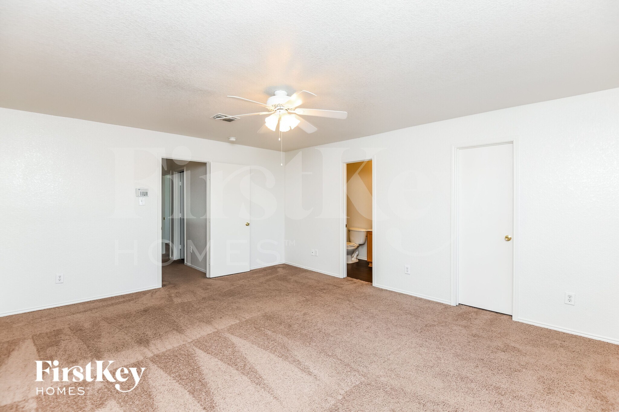 Building Photo - 6624 Meadow Way Ln