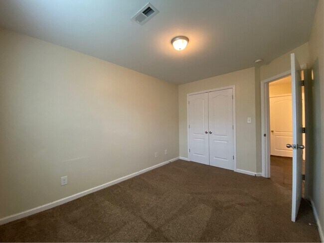Building Photo - 505-H Havendale Ct