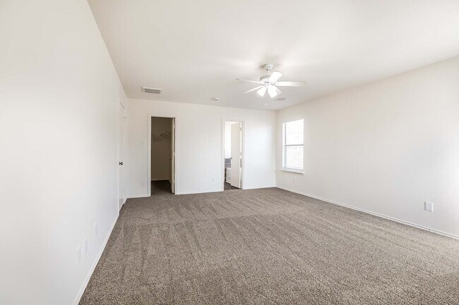 Building Photo - 423 Remington Ridge Dr